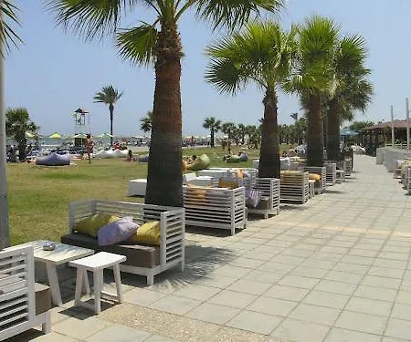 Machenzie Beach With Pool Larnaca